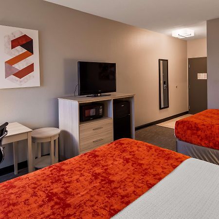 Best Western Plus New Cumberland Eksteriør bilde