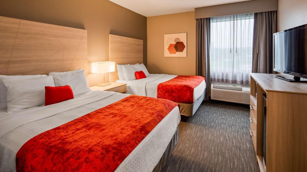 Best Western Plus New Cumberland Eksteriør bilde