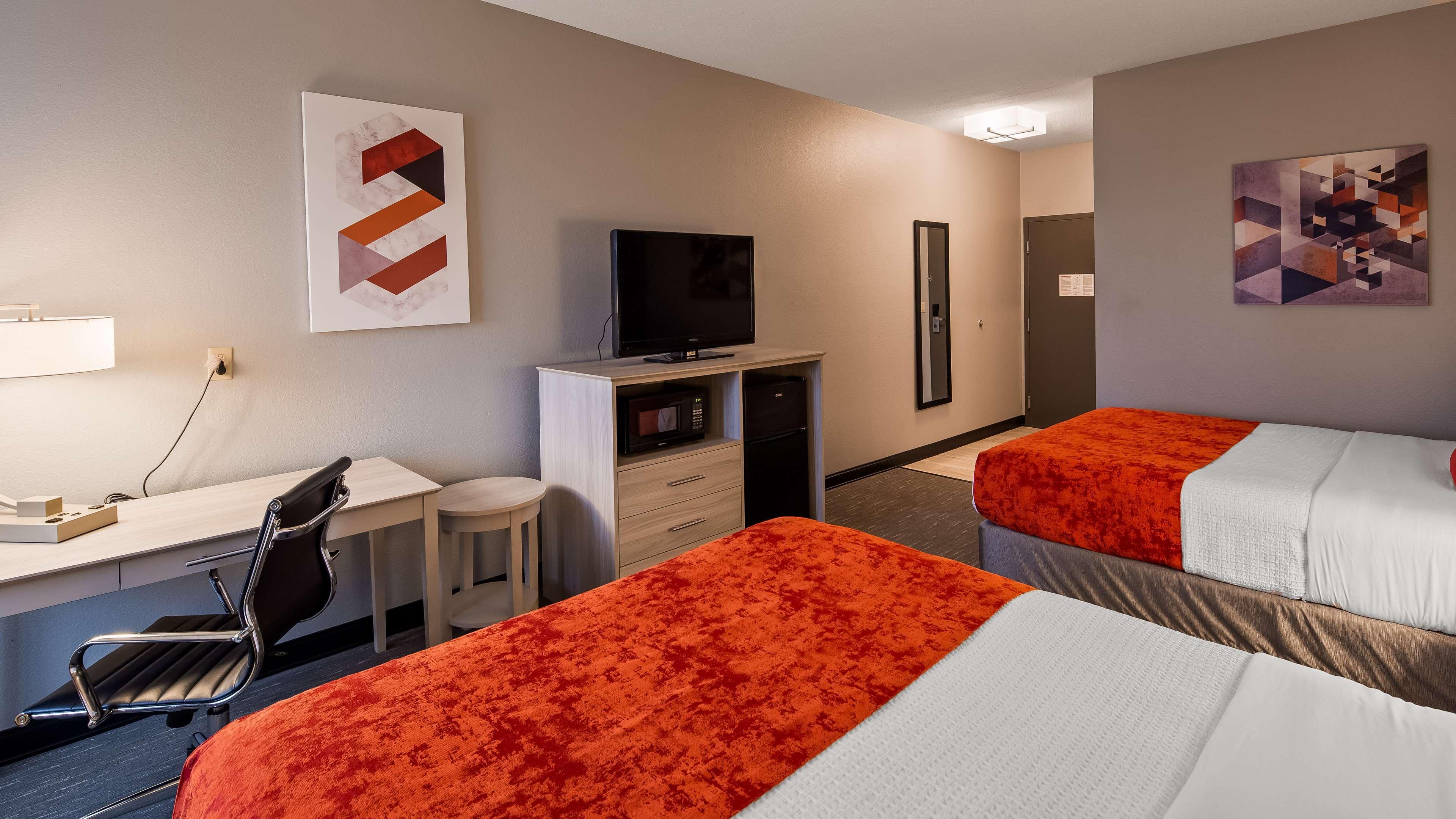 Best Western Plus New Cumberland Eksteriør bilde