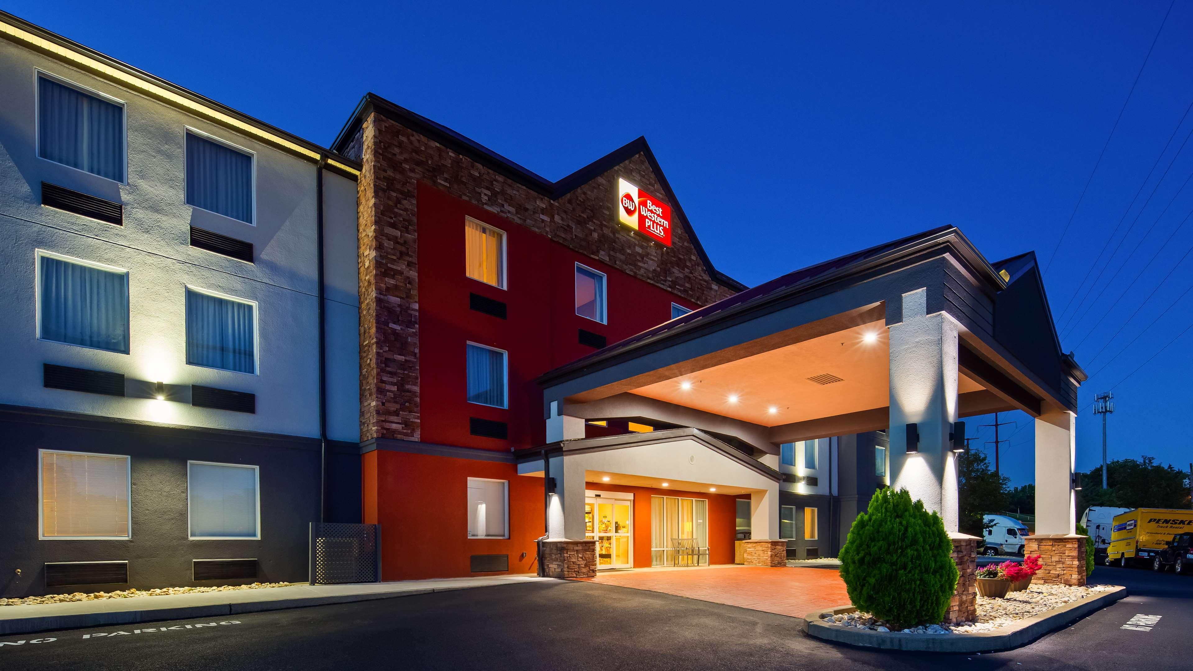 Best Western Plus New Cumberland Eksteriør bilde