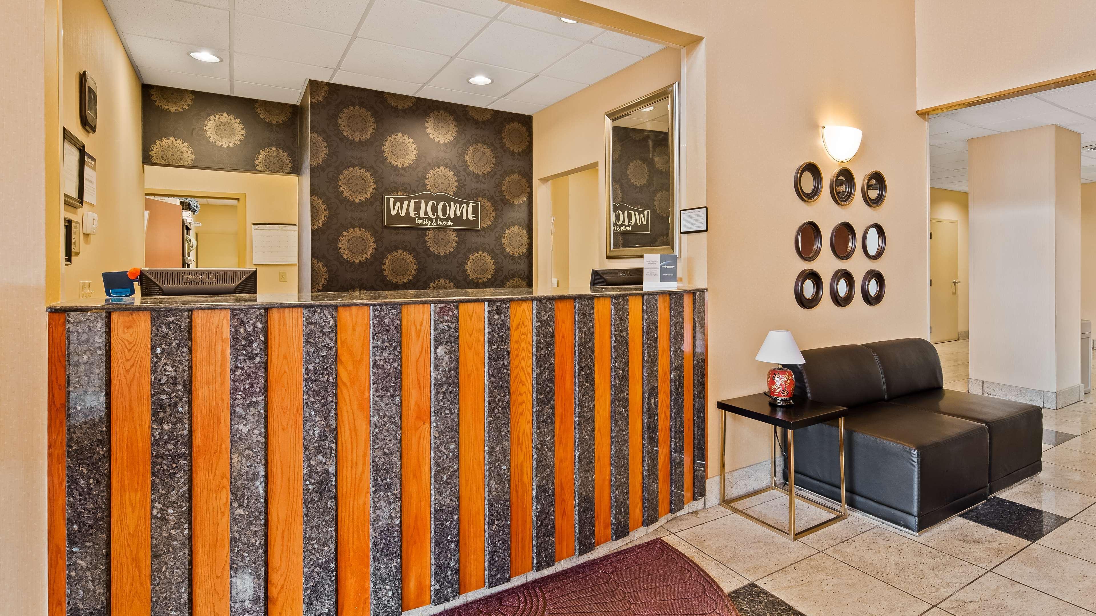 Best Western Plus New Cumberland Eksteriør bilde