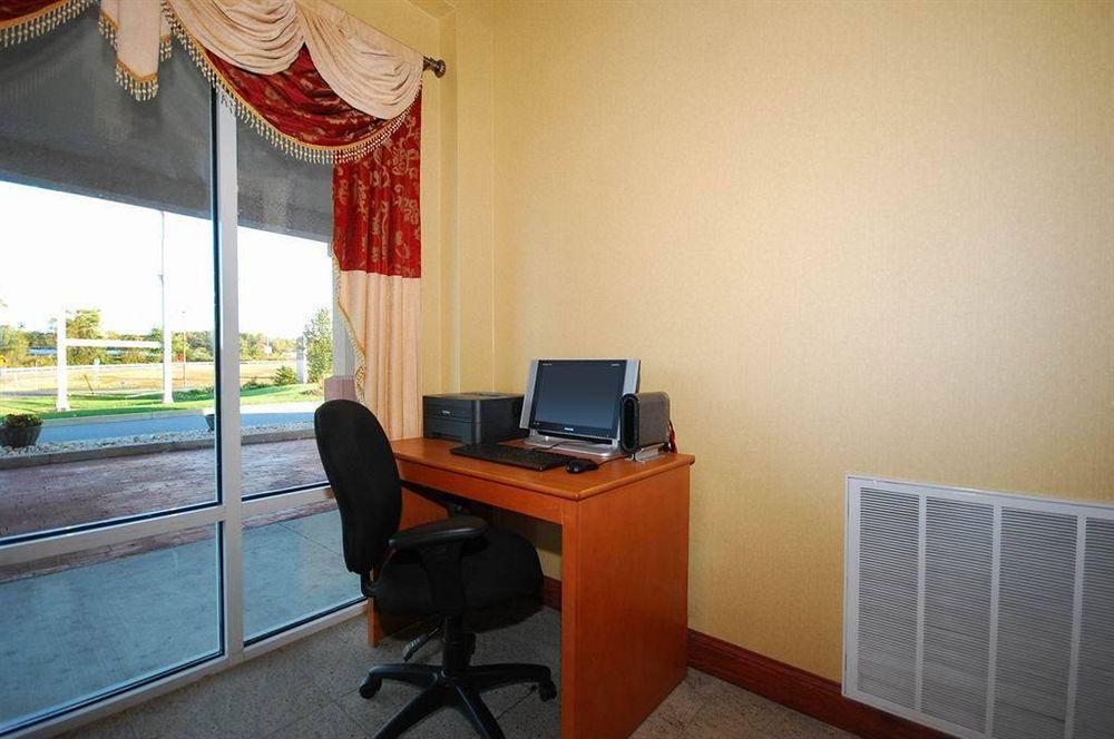Best Western Plus New Cumberland Business bilde