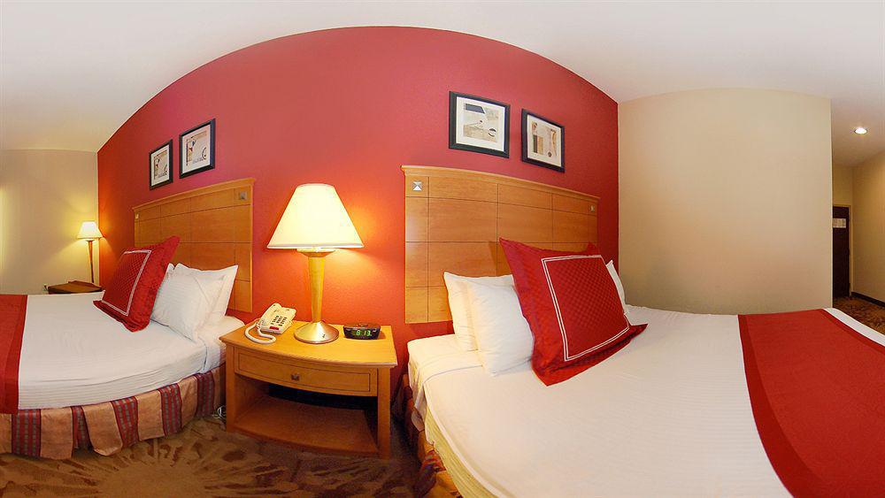 Best Western Plus New Cumberland Eksteriør bilde