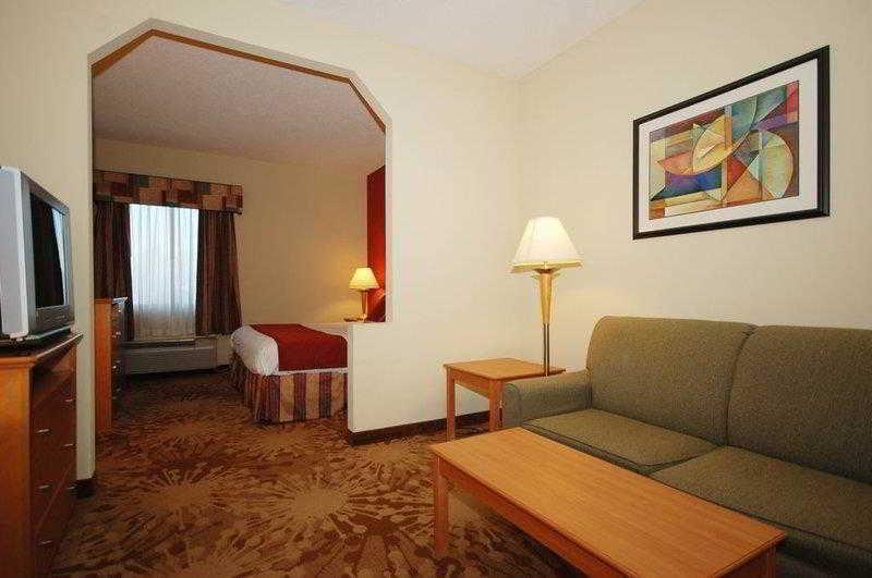 Best Western Plus New Cumberland Eksteriør bilde